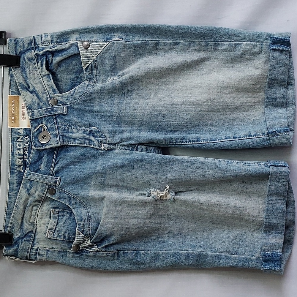 NWT Arizona denim Bermuda shorts‎ womens